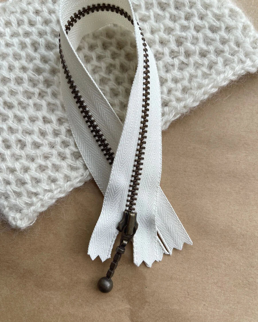 PetiteKnit užtrauktukas 23cm