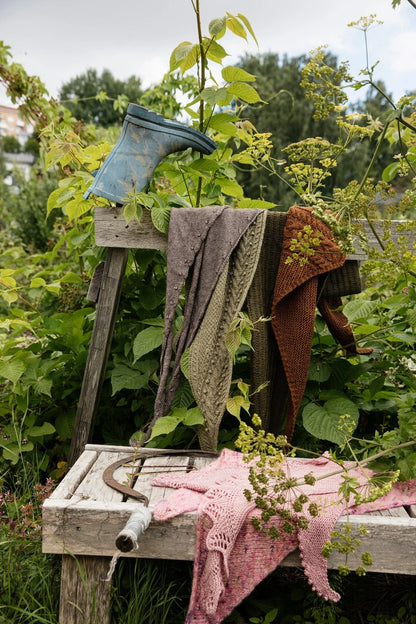 Laine knyga "52 Weeks of One-Skein Knits"