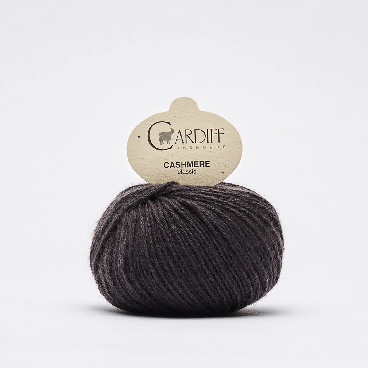 Cardiff Classic mezgimo siūlai 25g (kašmyras)