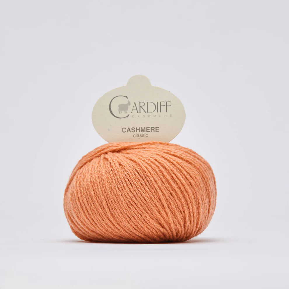 Cardiff Classic mezgimo siūlai 25g (kašmyras)