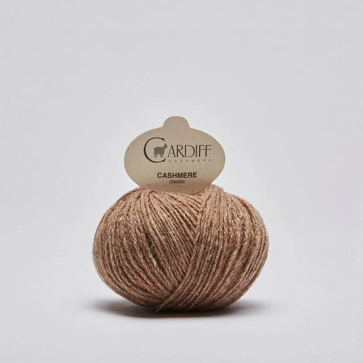 Cardiff Classic mezgimo siūlai 25g (kašmyras)