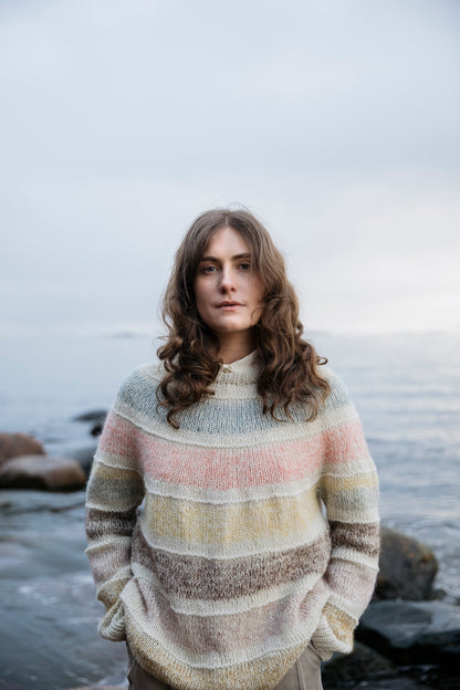 Laine knyga "Soothing Stitches: Knits for a Quiet Mind" - Pauliina Kuunsola
