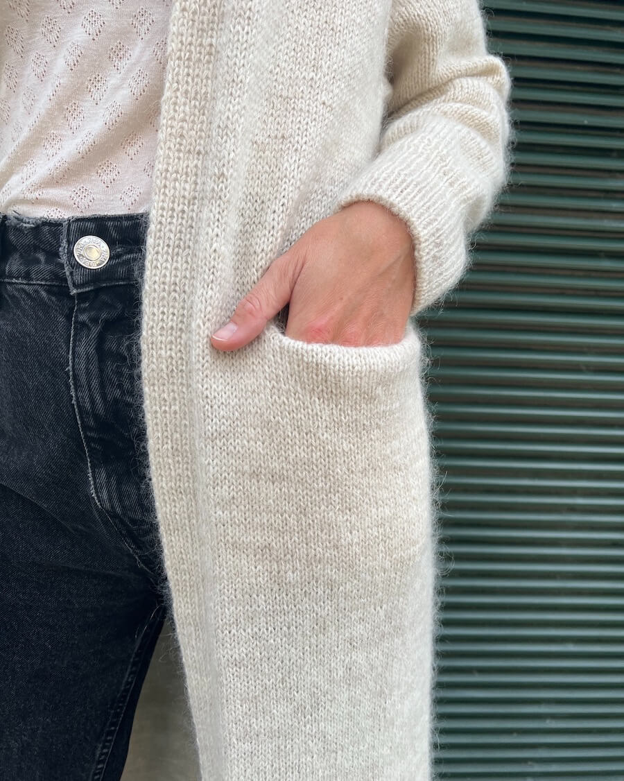 PetiteKnit No Frills Cardigan - Schema