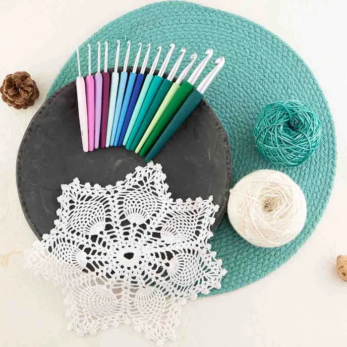 KnitPro Waves 2.0 spalvotas vąšelis su rankenėle 13cm