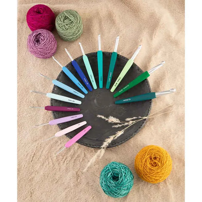 KnitPro Waves 2.0 spalvotas vąšelis su rankenėle 13cm