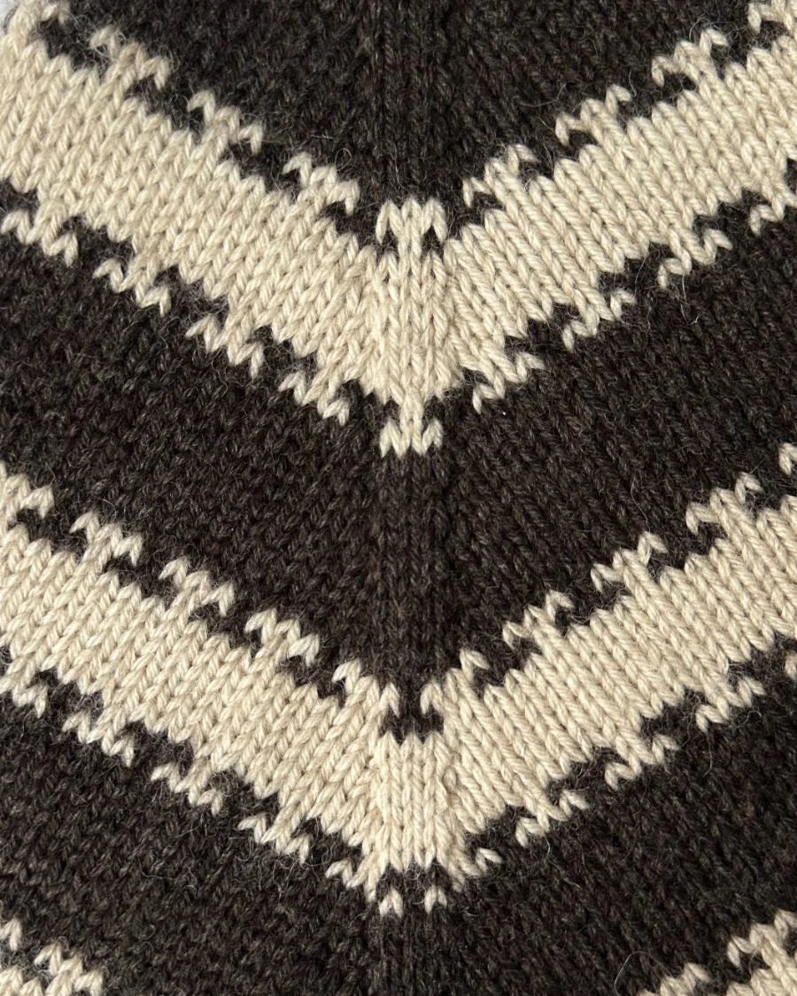 PetiteKnit Key Sweater - Schema