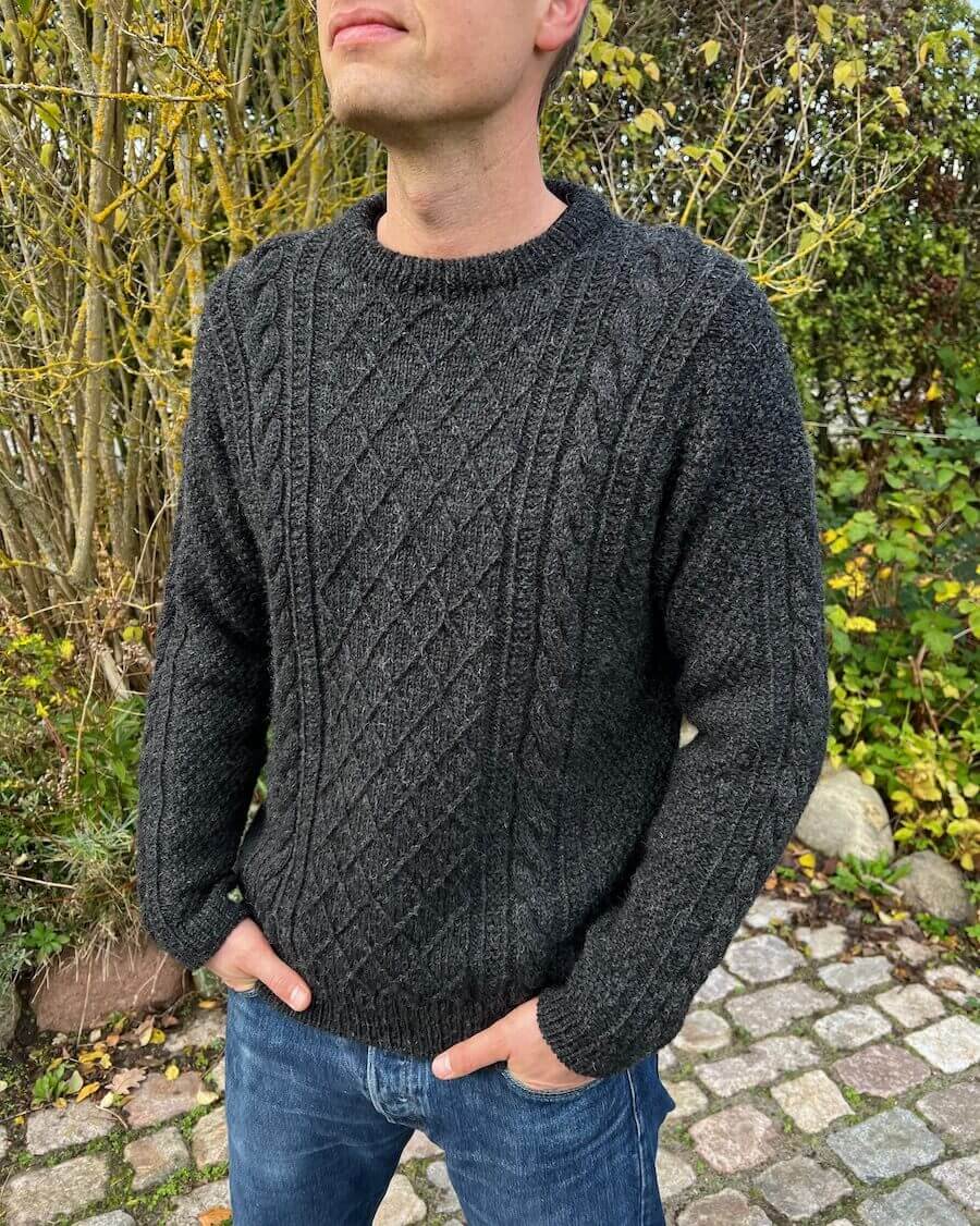 PetiteKnit Moby Sweater Man - Schema