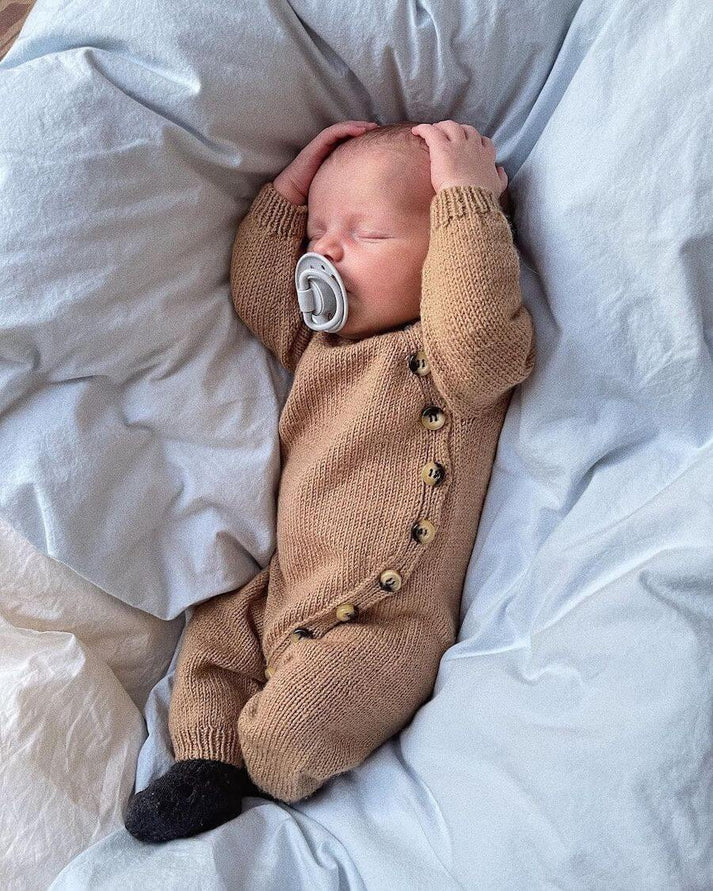 PetiteKnit Monday Suit Baby - Schema