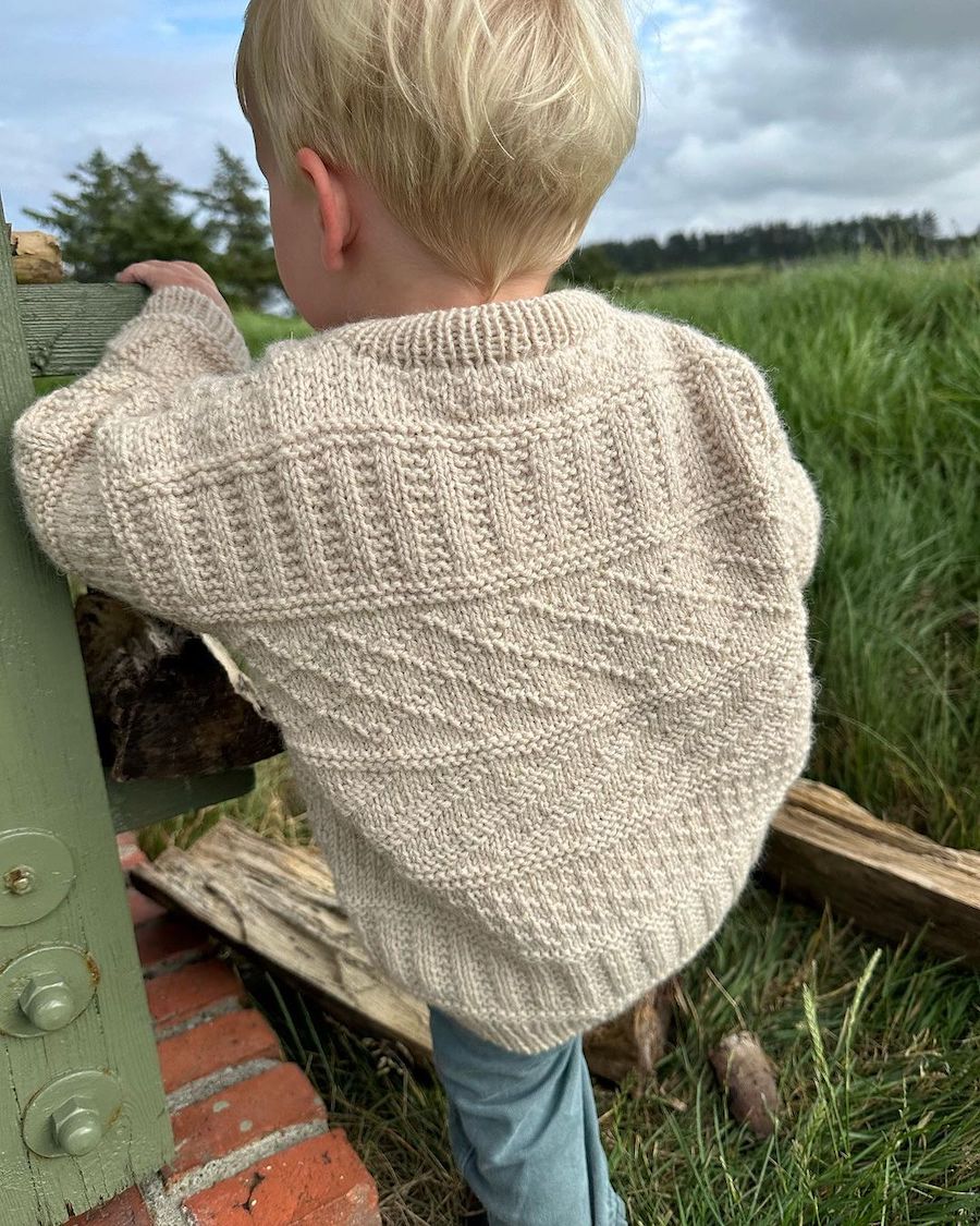 PetiteKnit Storm Sweater Junior - Schema